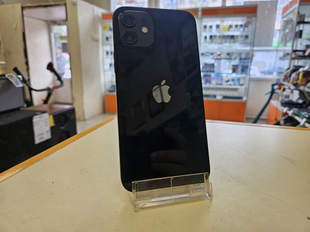 Смартфон Apple iPhone 12 64Gb
