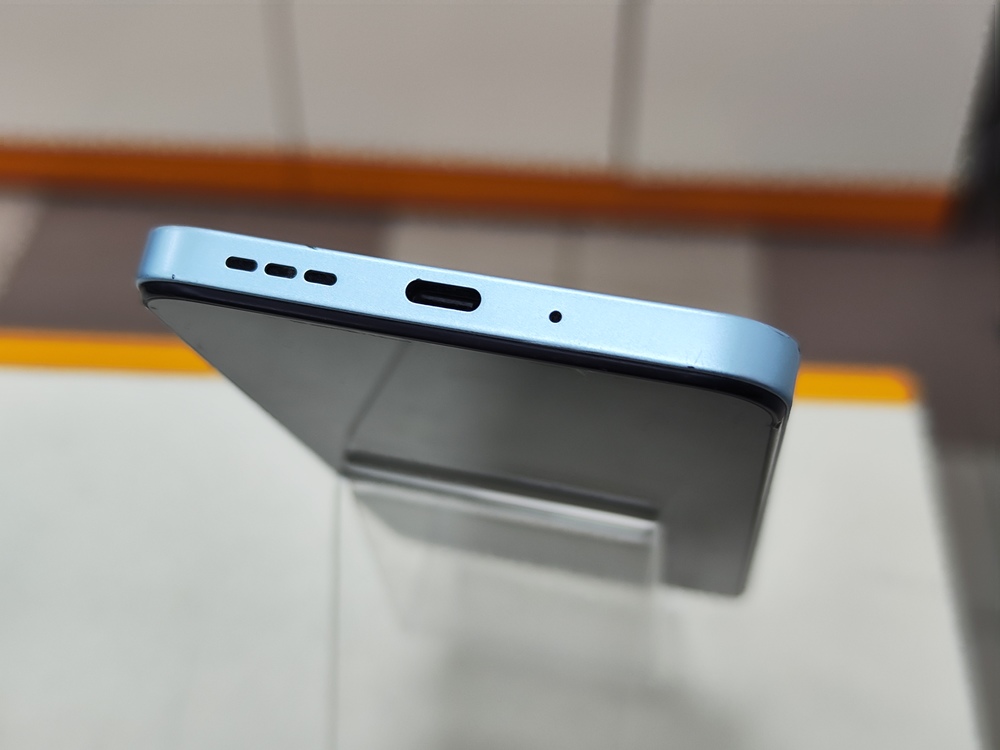 Смартфон Xiaomi Redmi 13C 8/256