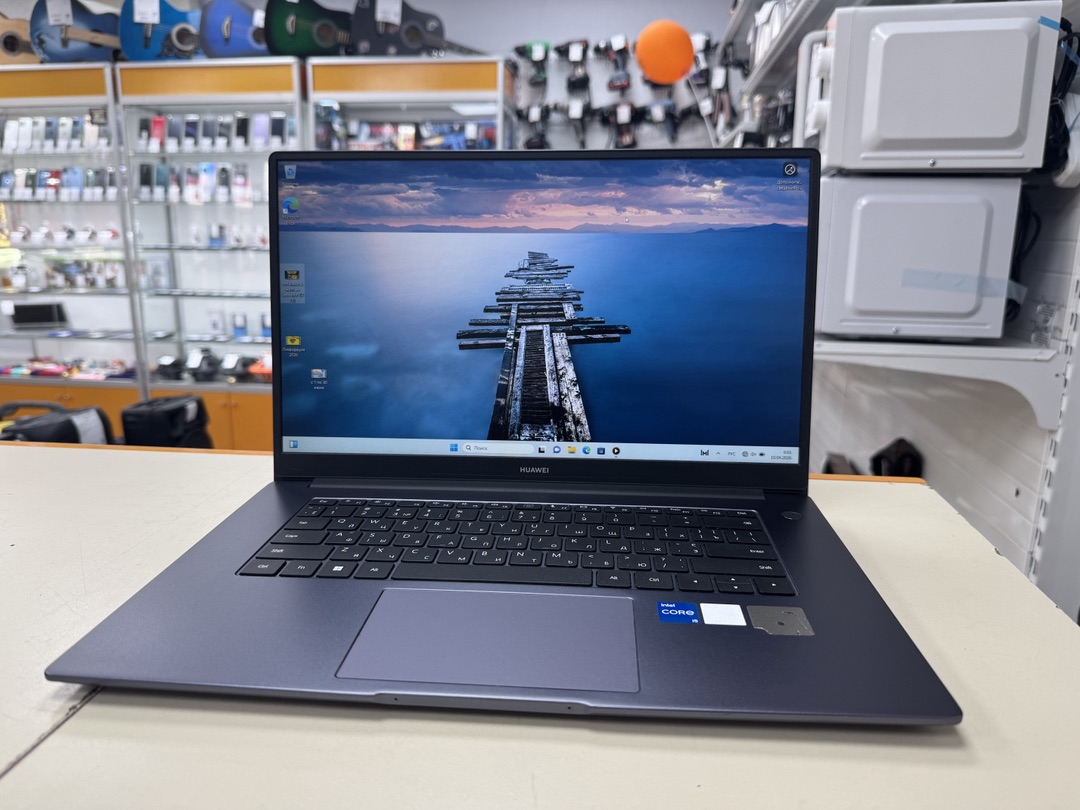 Ноутбук Huawei BoD-WDH9; Core i5-1135G7, Intel iris XE Graphics, 8 Гб, 240 Гб, Нет