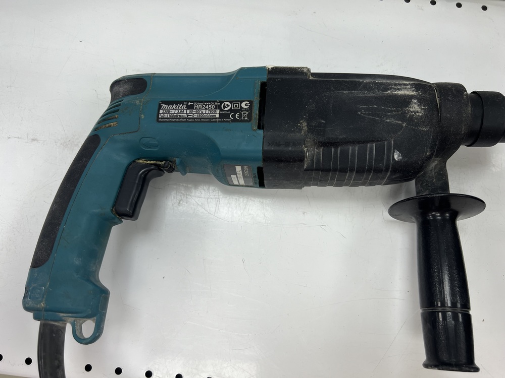 Перфоратор Makita HR2450FT