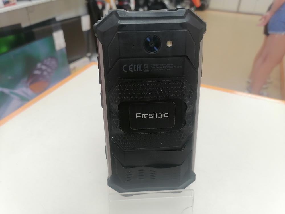 Смартфон Prestigio PSP7550DUO