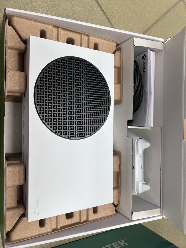 Игровая приставка Xbox Series S 512Gb SSD