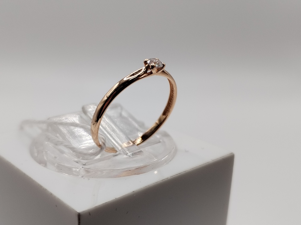 КОЛКМ585 КОЛЬЦО С КАМНЕМ (Au 585)