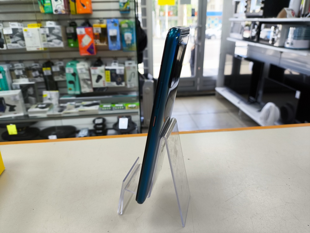 Смартфон Tecno Camon 15 AIR 3/64