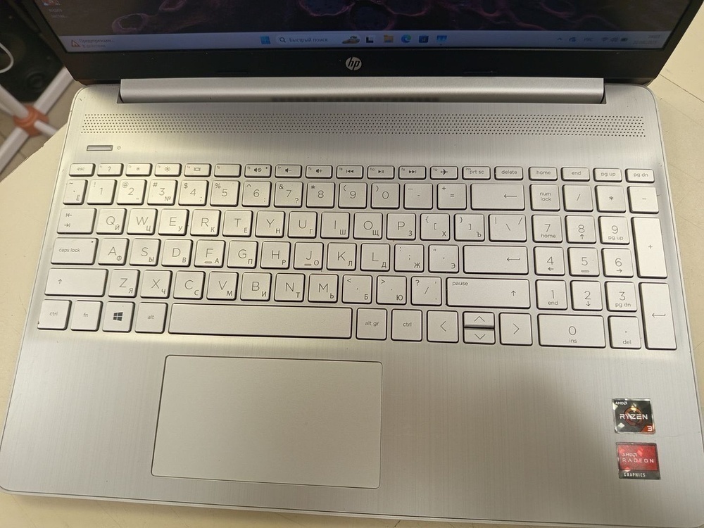 Ноутбук HP; Ryzen 3 3250U, Intel UHD Graphics, 8 Гб, 256 Гб, Нет