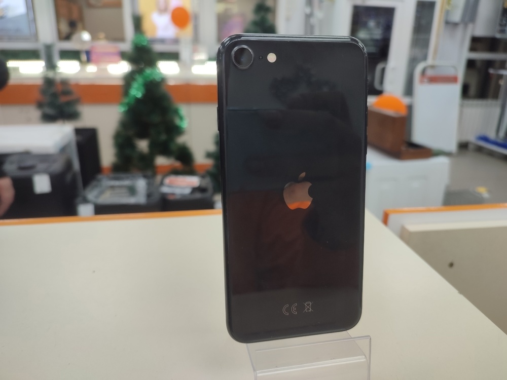 Смартфон Apple iPhone SE 2020 128Gb