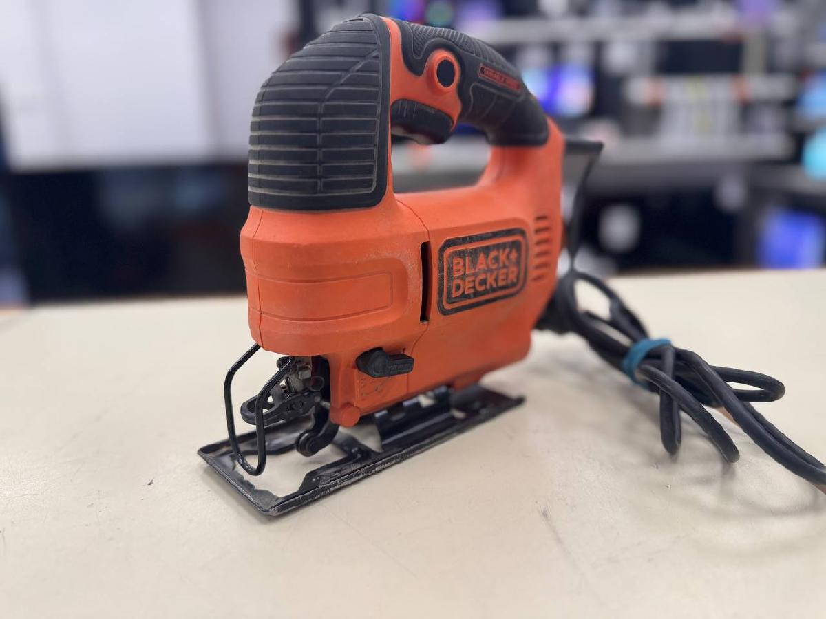 Лобзик Black & Decker KS701PE