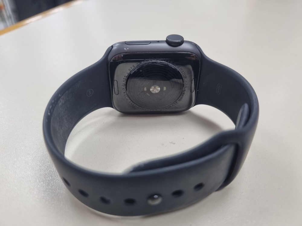 Смарт-часы Apple Watch SE 2020 44mm