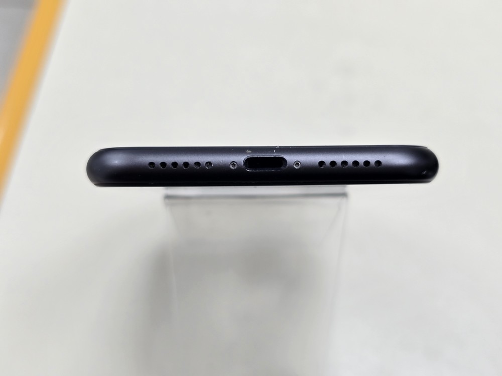 Смартфон Apple iPhone 11 128Gb