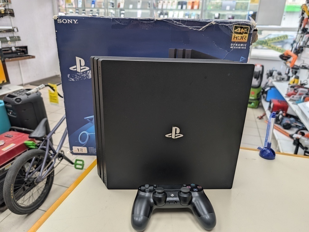 Игровая приставка PlayStation 4 Pro 1Tb