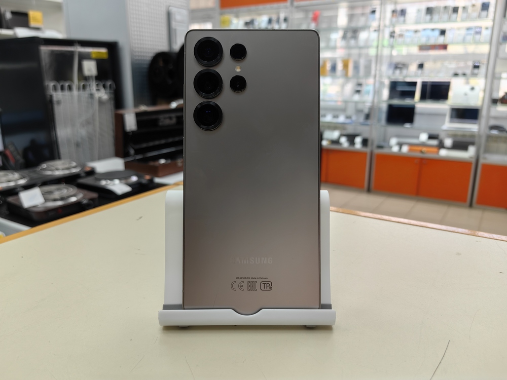 Смартфон Samsung Galaxy S25 Ultra 12/256