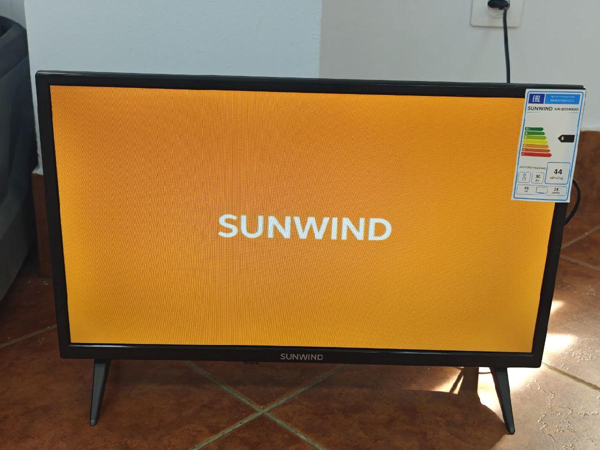 LED Телевизор Sunwind SUN-LED24XB202