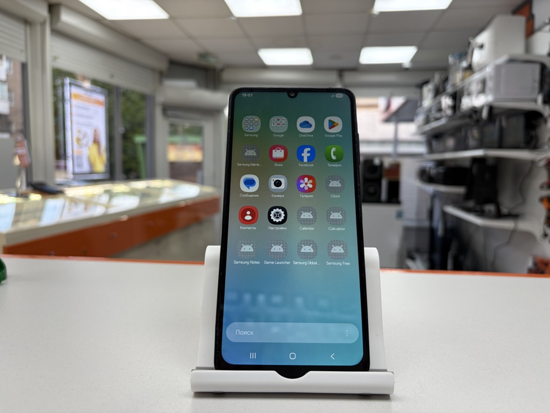 Смартфон Samsung Galaxy A06 4/128