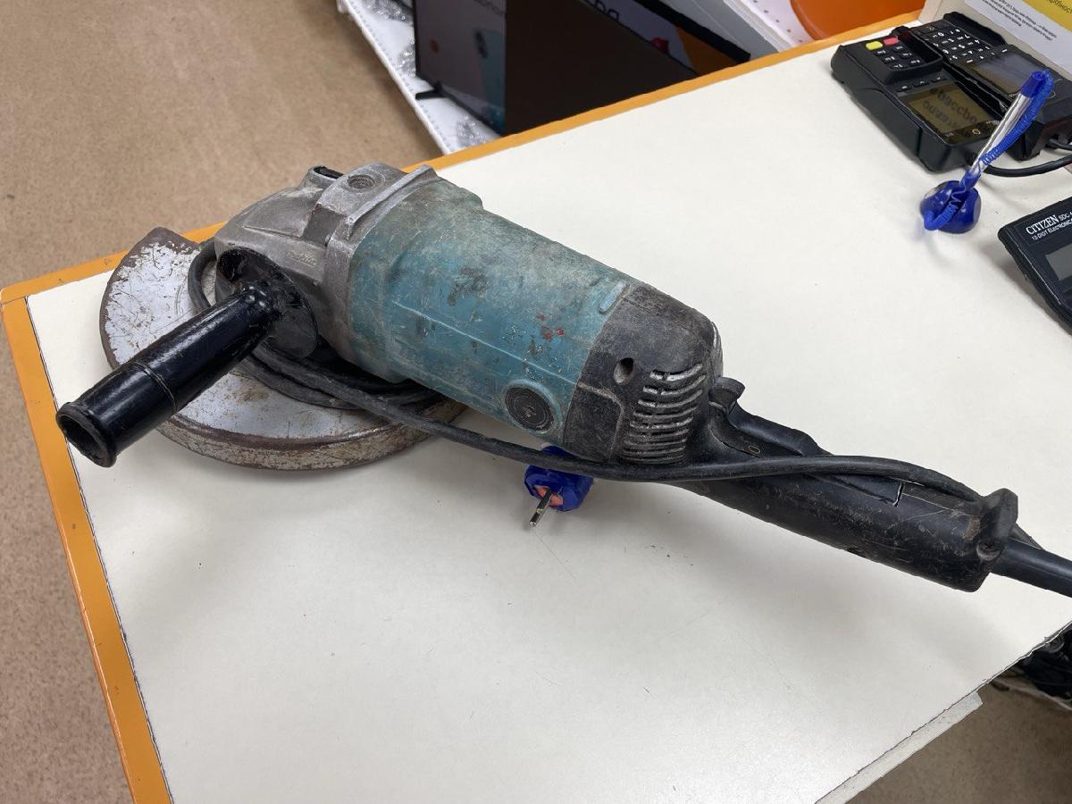 Угловая шлифмашина Makita 9069/230