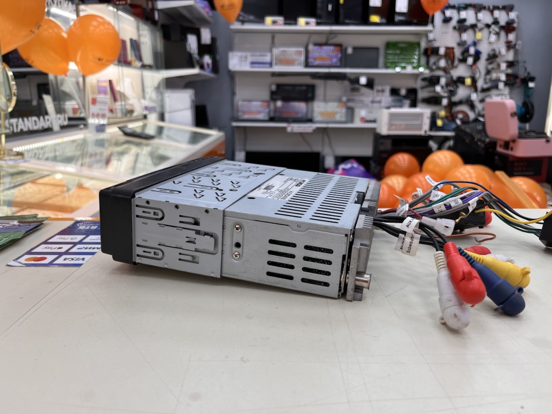 Автомагнитола Hyundai H-CMD4006