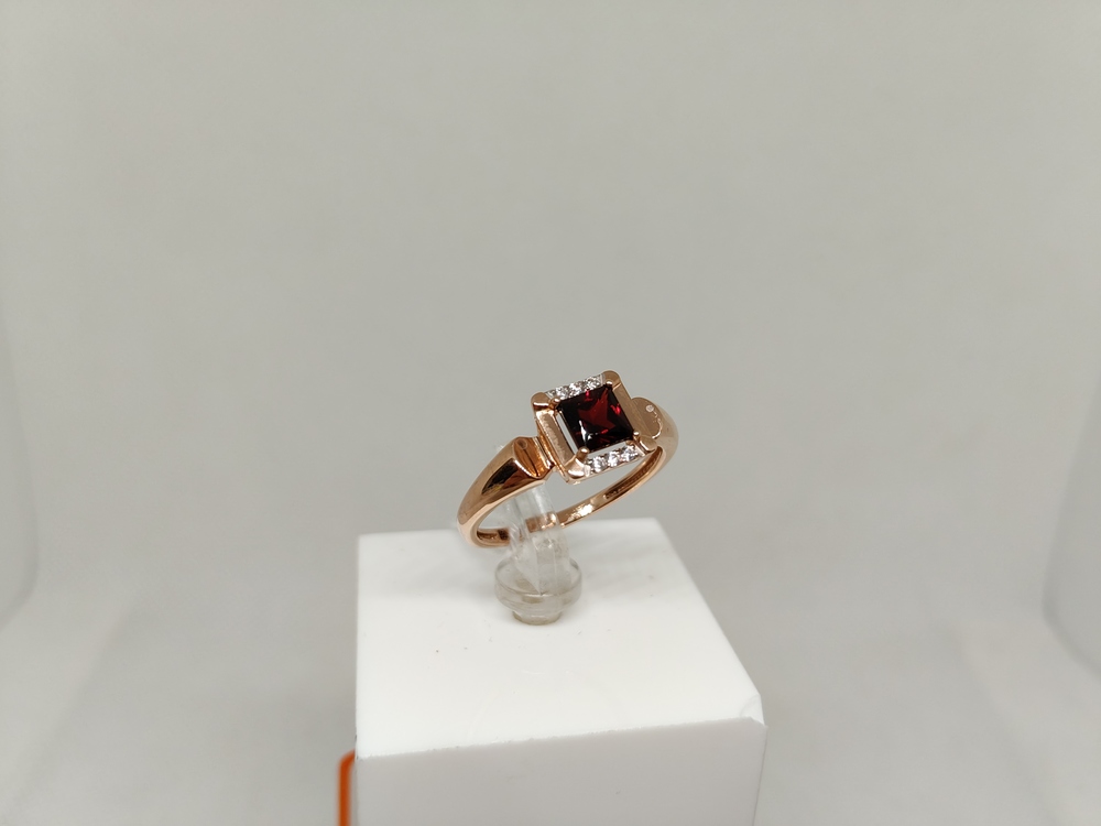 КОЛКМИ585 КОЛЬЦО С КАМНЯМИ (Au 585)