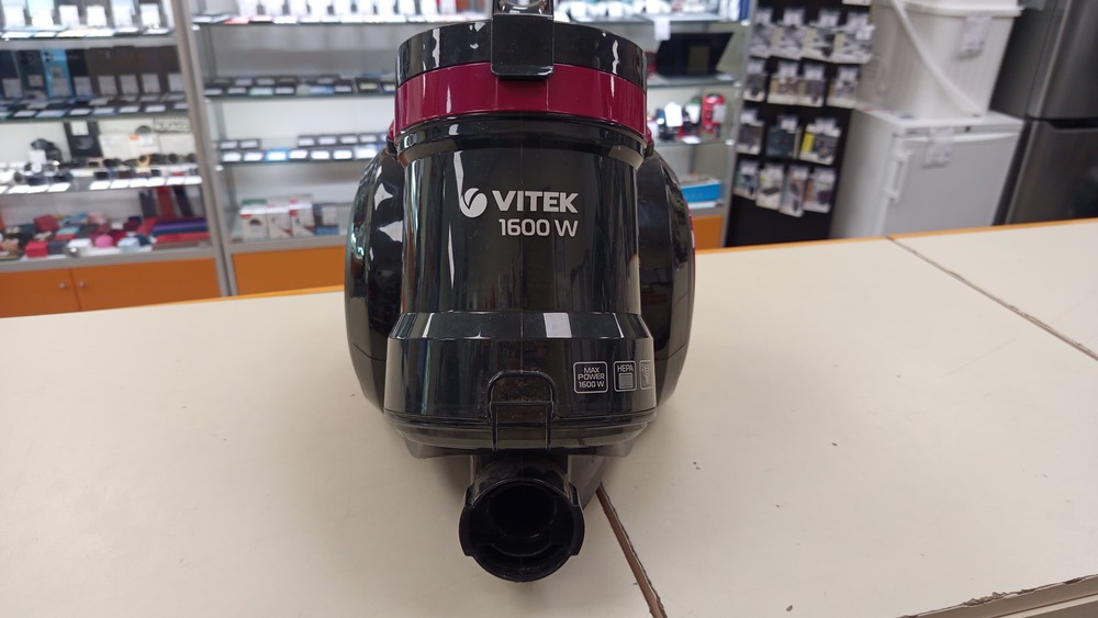 Пылесос Vitek 1600 W