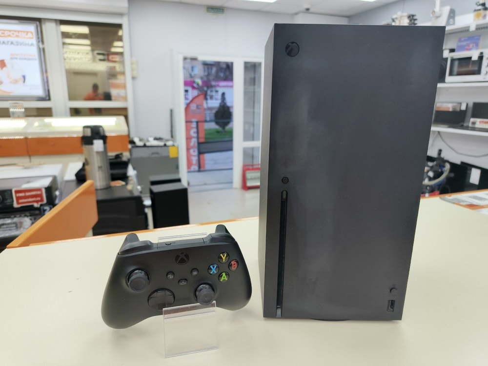 Игровая приставка Xbox Series X 1Tb