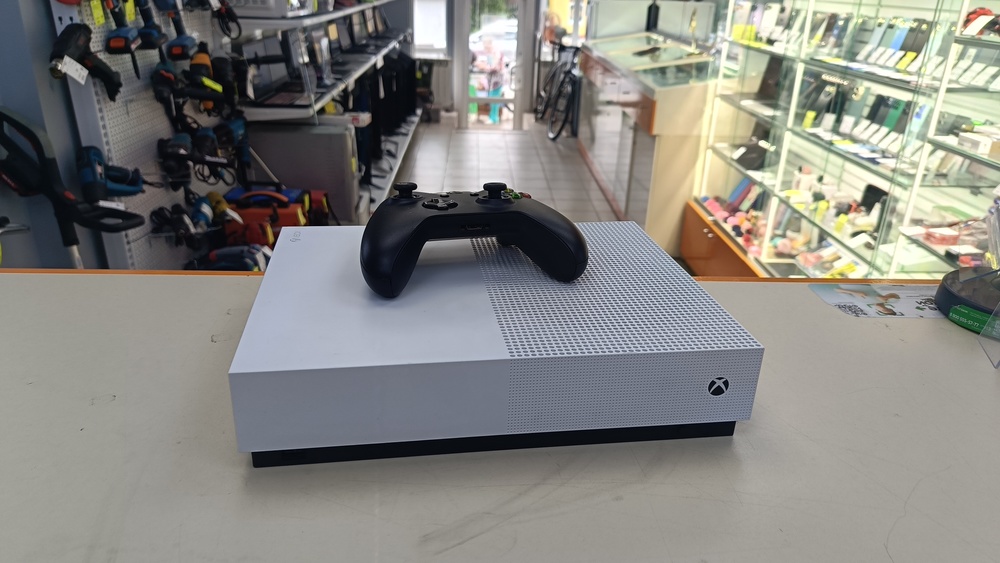 Игровая приставка Xbox One S Digital Edition 1TB