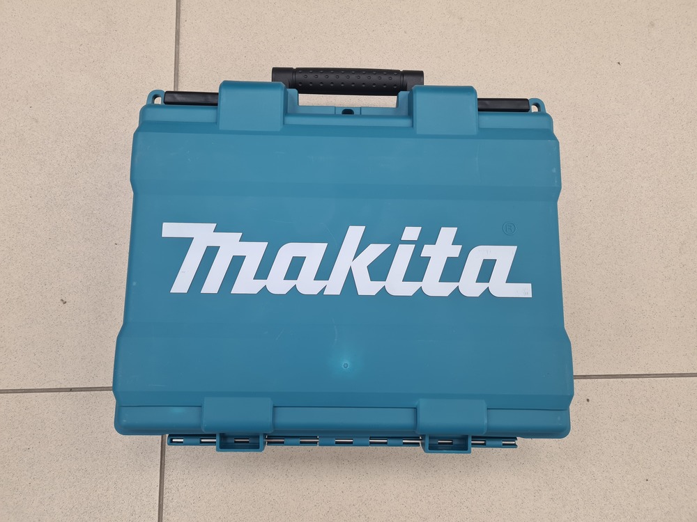 Перфоратор Makita HR 1840