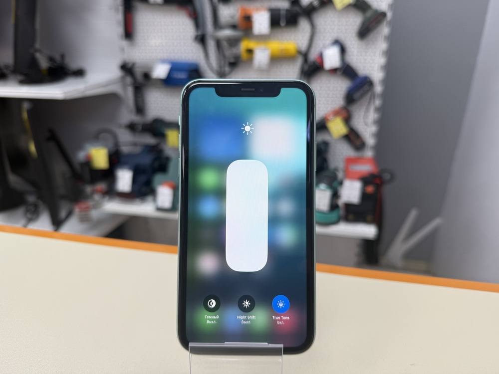 Смартфон Apple iPhone 11 64Gb