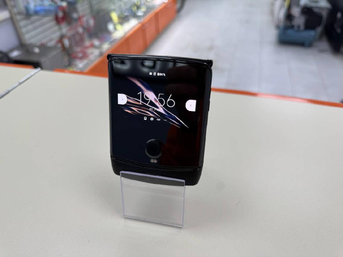 Смартфон Motorola Razr 2019 6/128