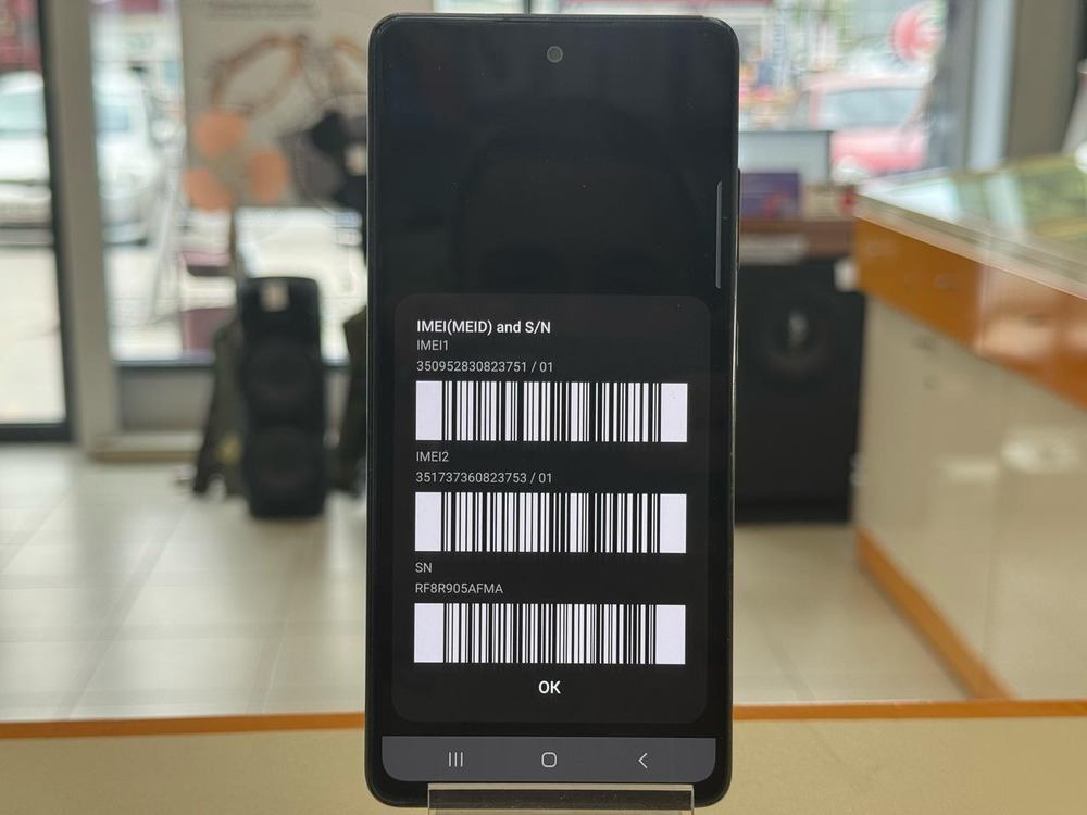 Смартфон Samsung Galaxy S20 FE 6/128