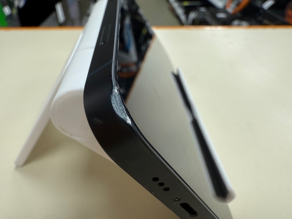 Смартфон Apple iPhone 13 128Gb