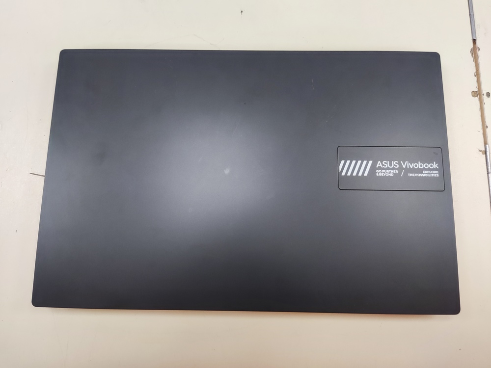 Ноутбук ASUS; Ryzen 5 7520U, AMD Radeon (TM) Graphics, 8 Гб, 240 Гб, 240 Гб