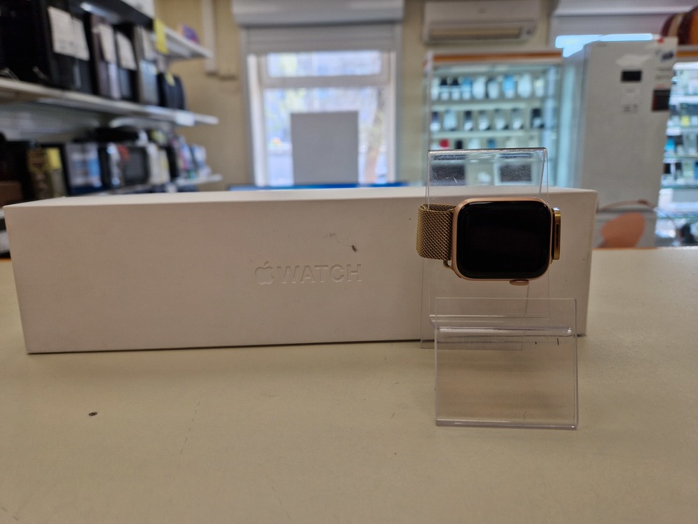 Смарт-часы Apple Watch Series 5 40 мм