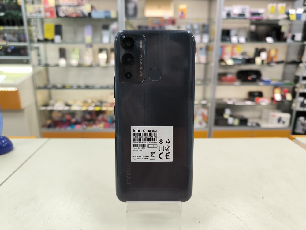 Смартфон Infinix HOT 12i 4/64
