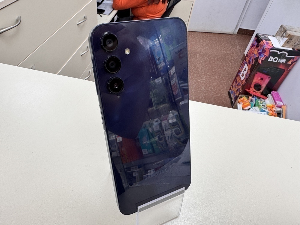 Смартфон Samsung Galaxy A15 4/128