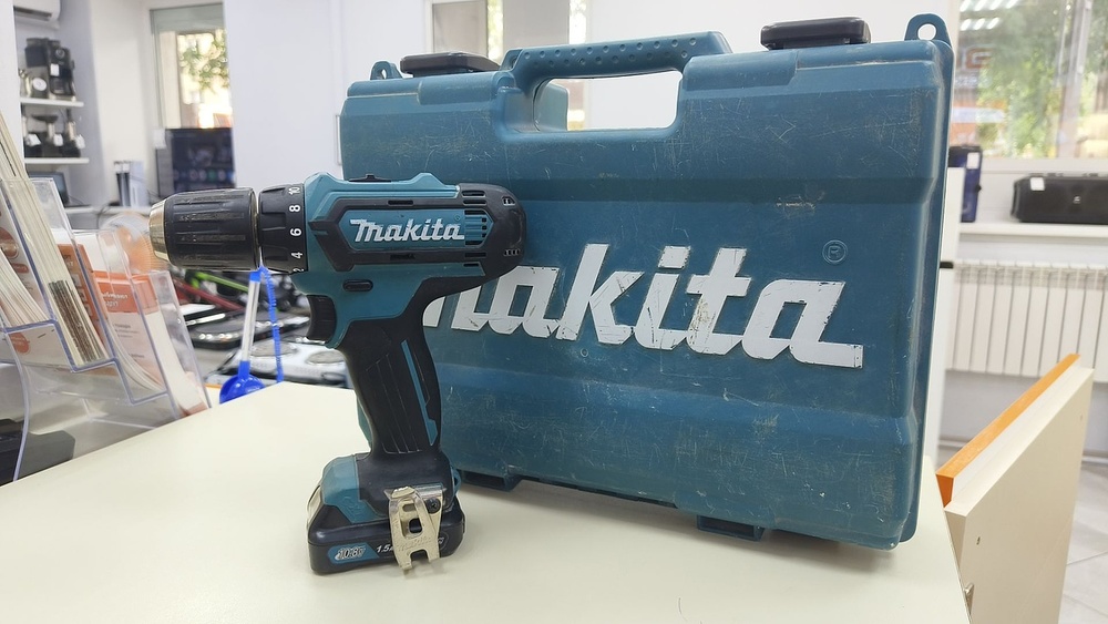 Шуруповерт Makita DF331D