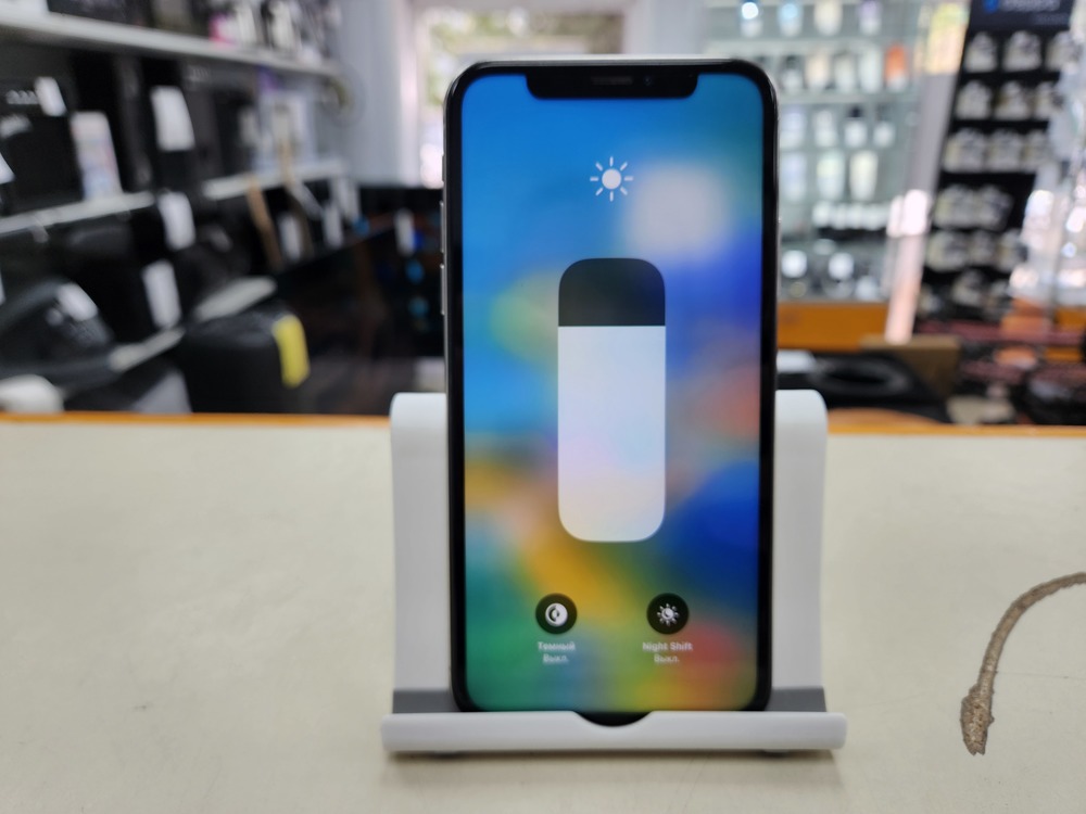 Смартфон Apple iPhone X 256Gb