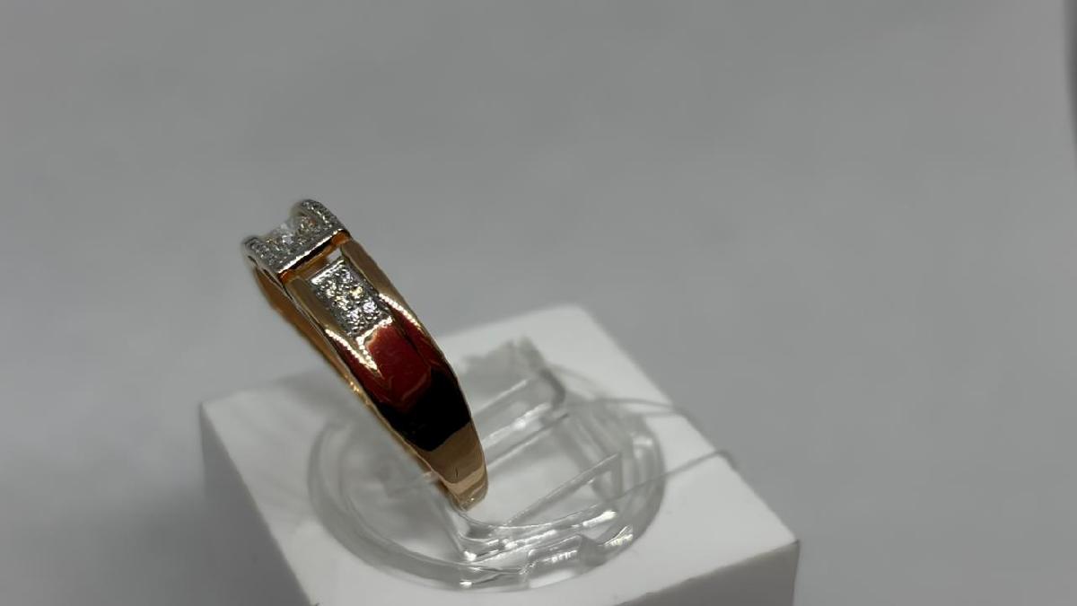 КОЛЬЦО С КАМНЯМИ (Au 585)