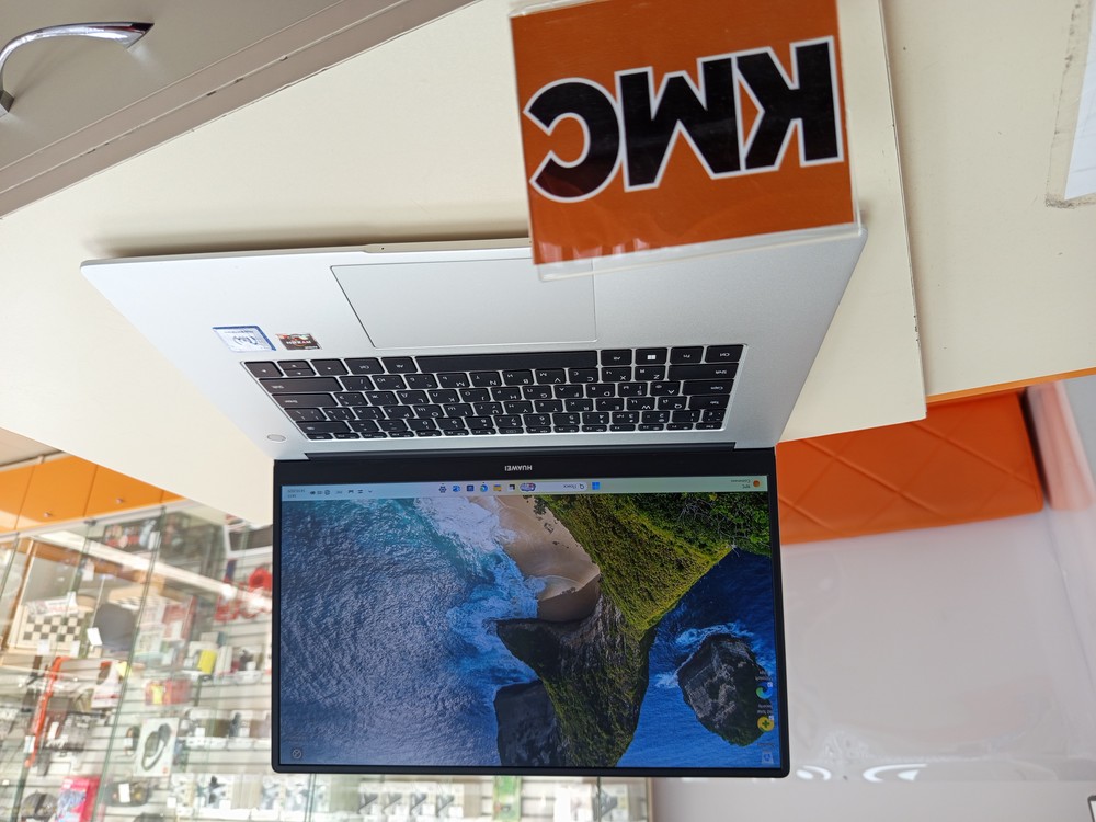 Ноутбук Huawei huawei; Ryzen 5-5500U, AMD Radeon (TM) Graphics, 8 Гб, Нет, 250 Гб