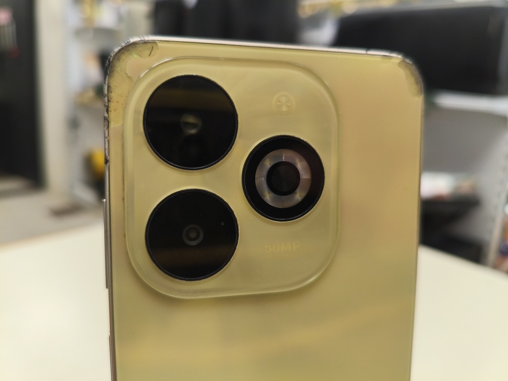 Смартфон Infinix Smart 8 Pro 4/256