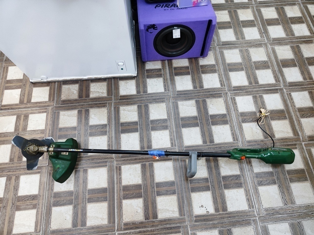 Триммер Oasis TE-90