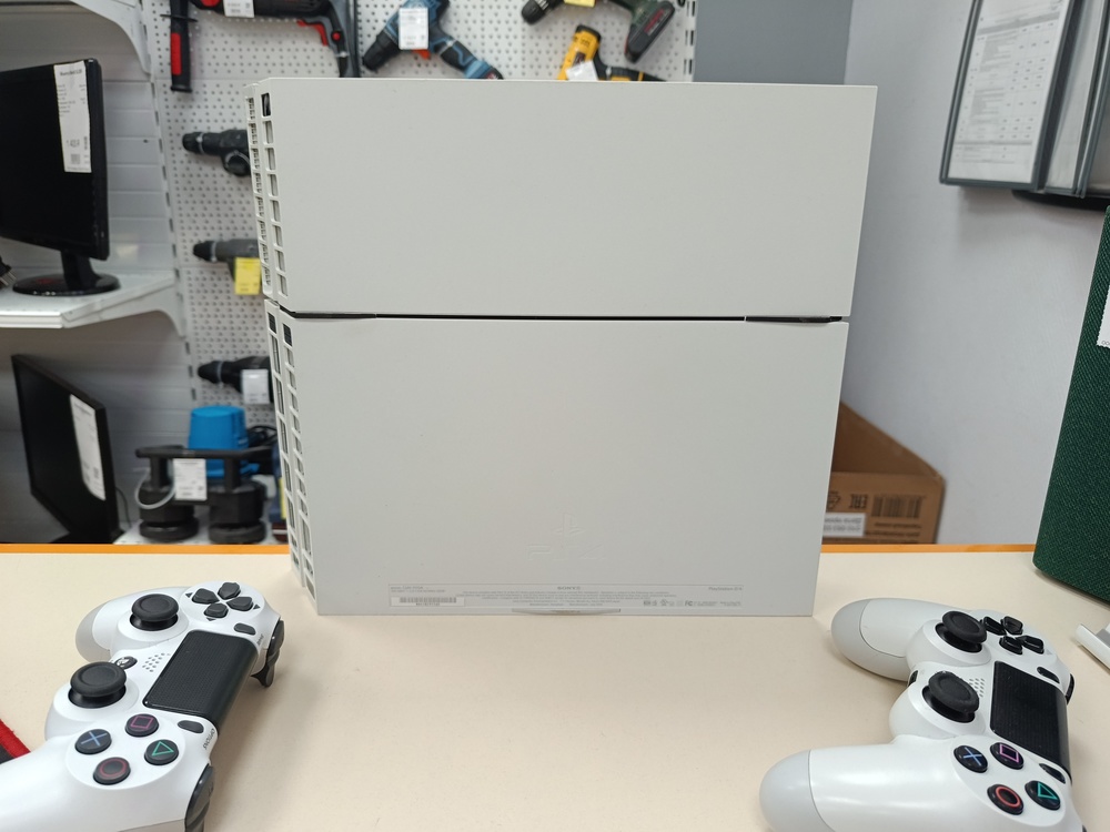 Игровая приставка PlayStation 4 FAT 500GB