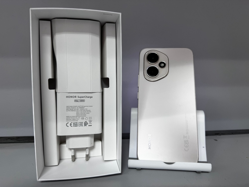 Смартфон Honor 400 8/256