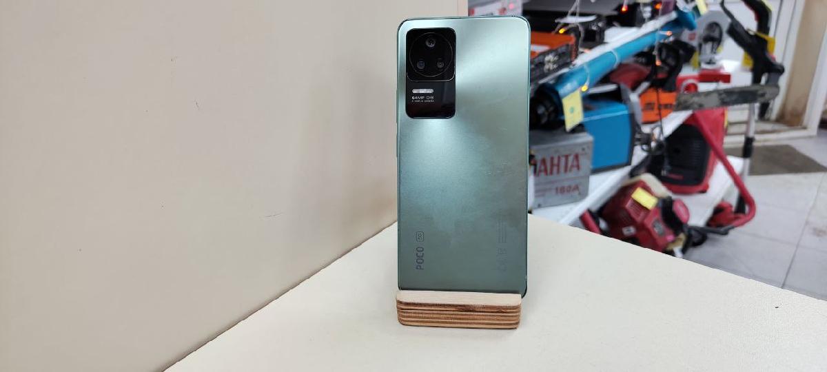 Смартфон Xiaomi Poco F4 8/256
