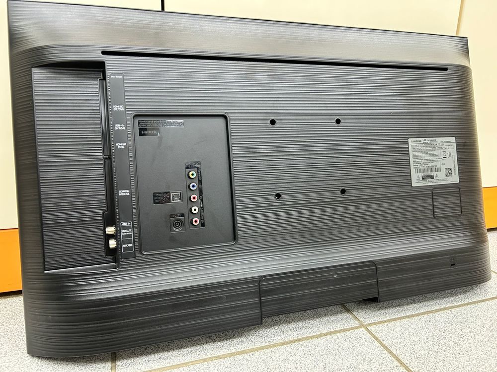 LCD Телевизор Samsung UE32EH5000W