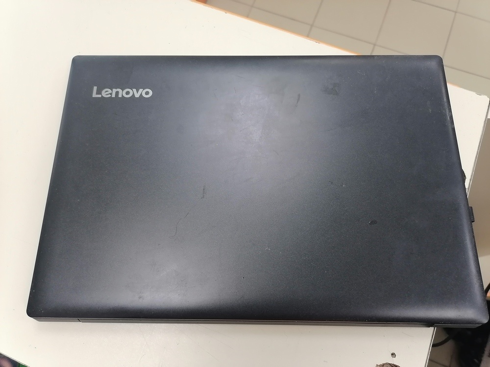 Ноутбук Lenovo; Core i5-8250U, AMD Radeon (TM) Graphics, 12 Гб, 128 Гб, Нет