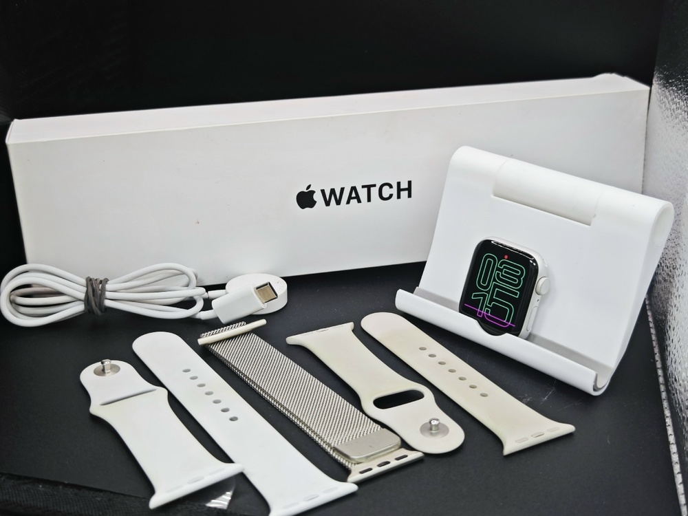 Смарт-часы Apple Watch SE 2022 40mm