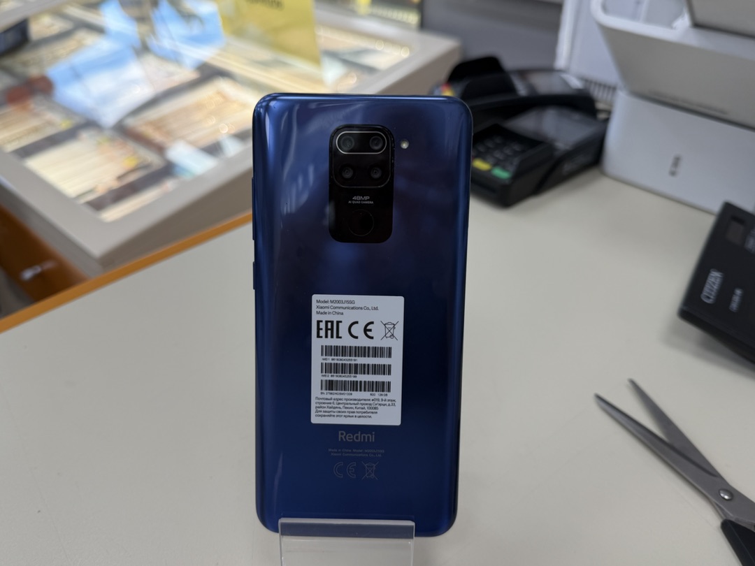 Смартфон Xiaomi Redmi Note 9 4/128