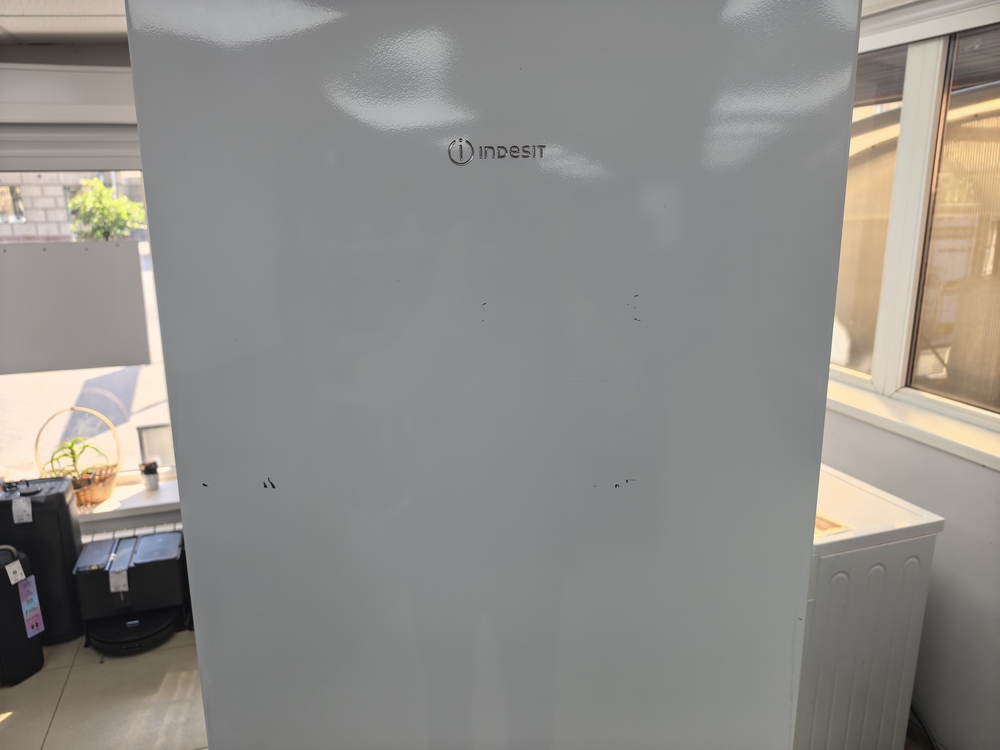 Холодильник Indesit ITS 4180W