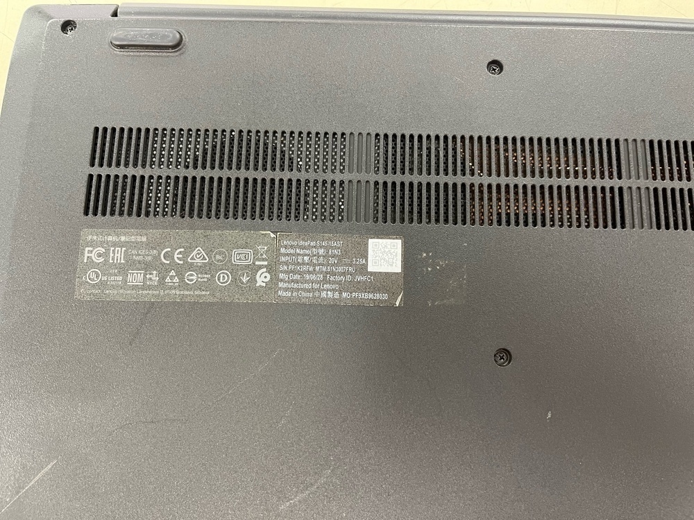 Ноутбук Lenovo; A6-9225, Radeon 530, 4 Гб, 240 Гб, Нет