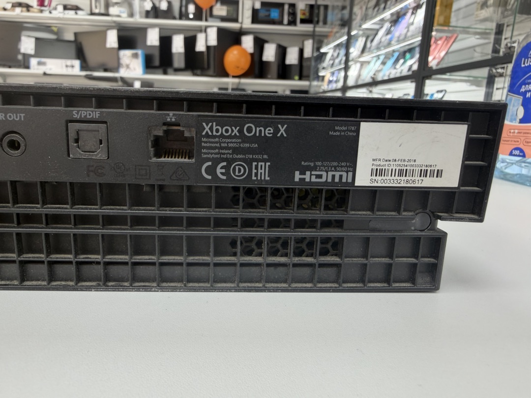 Игровая приставка Xbox One X 1Tb