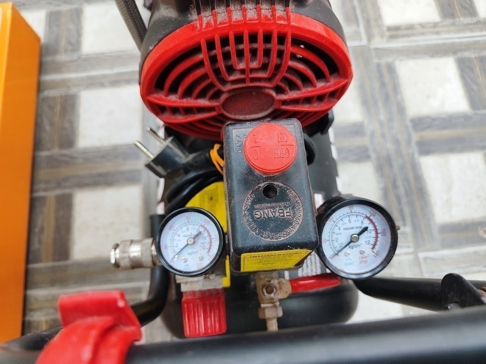 Компрессор Elitech ACF 300-24S