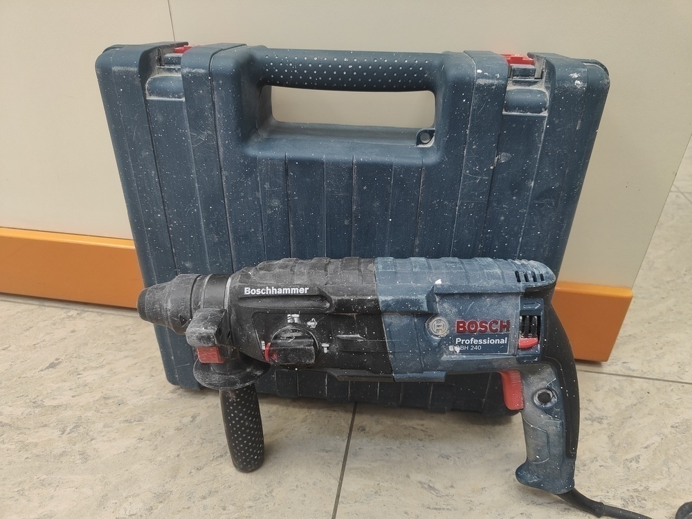 Перфоратор Bosch GBH 240
